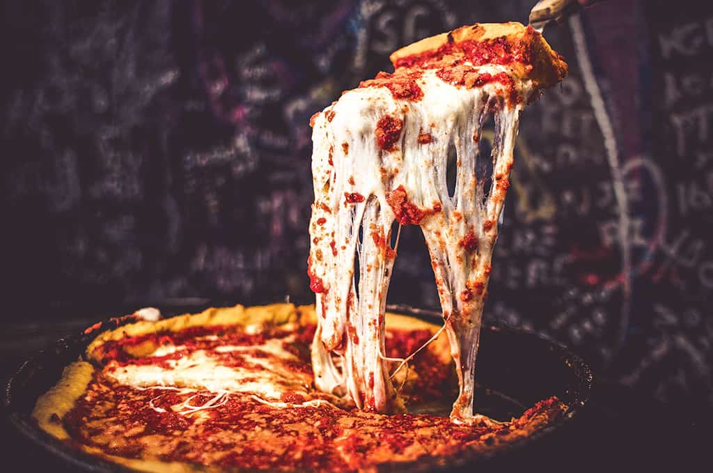 Chicago Deep Dish Pizza Tour | Finger Licking Foodie Tours